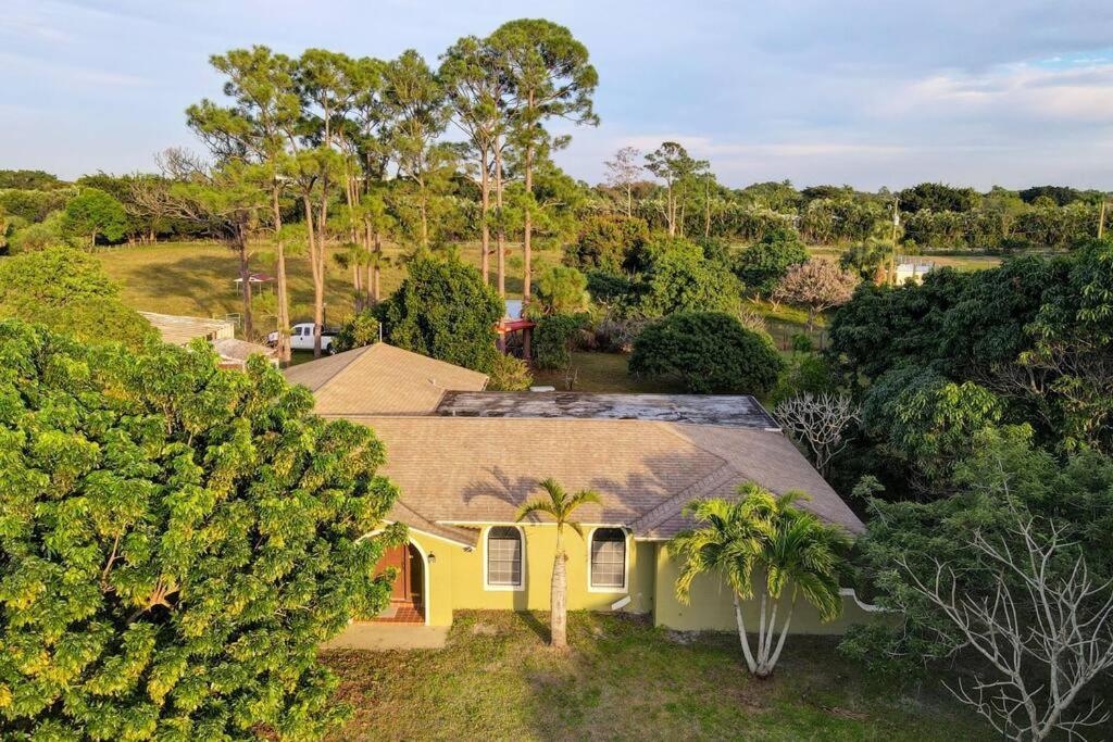 Ananda Farmhouse And Retreat. Lake Worth Beach Kültér fotó