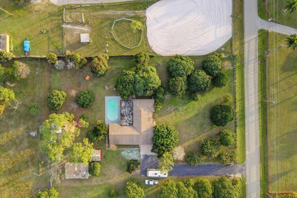 Ananda Farmhouse And Retreat. Lake Worth Beach Kültér fotó
