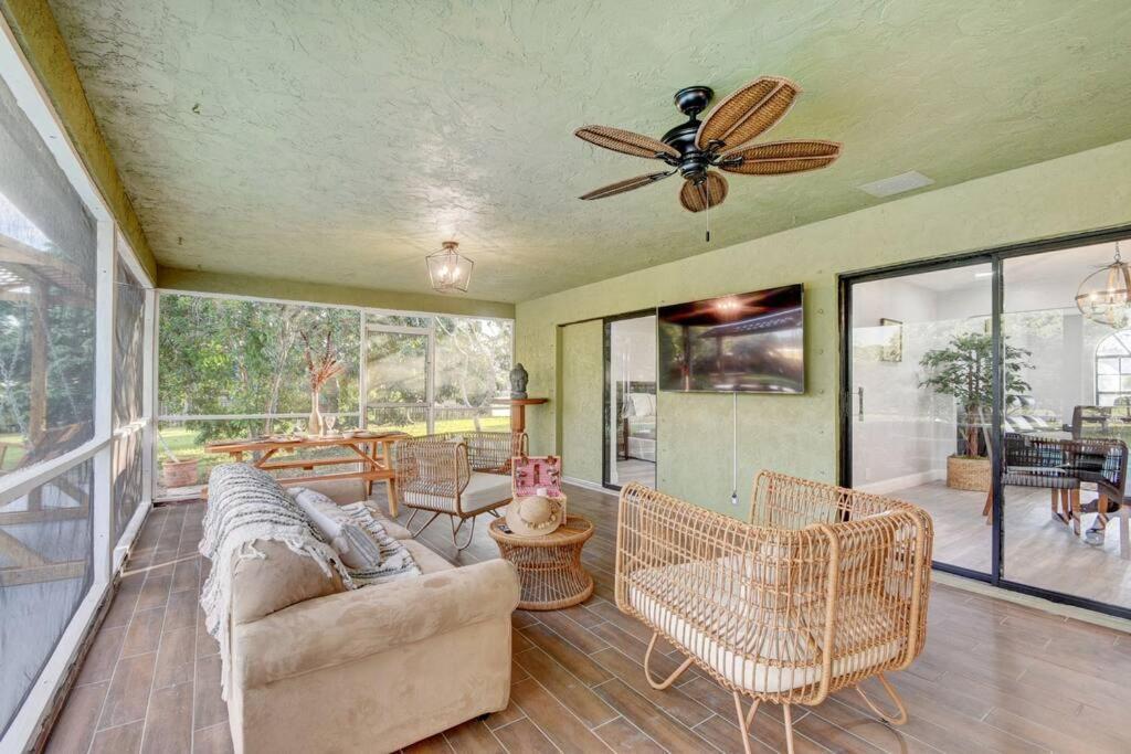 Ananda Farmhouse And Retreat. Lake Worth Beach Kültér fotó